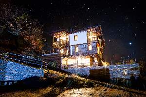 Панорама хаус, Лещен